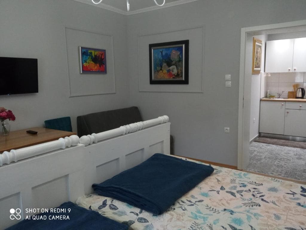 Apartment 7